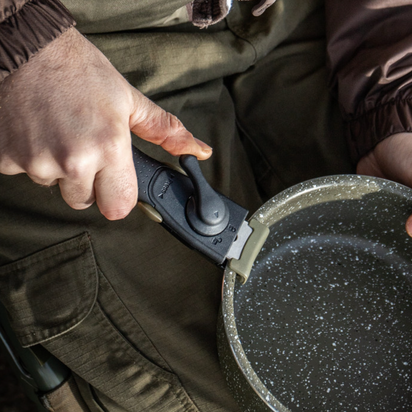 Trakker Armolife Fishing Cookset Handle