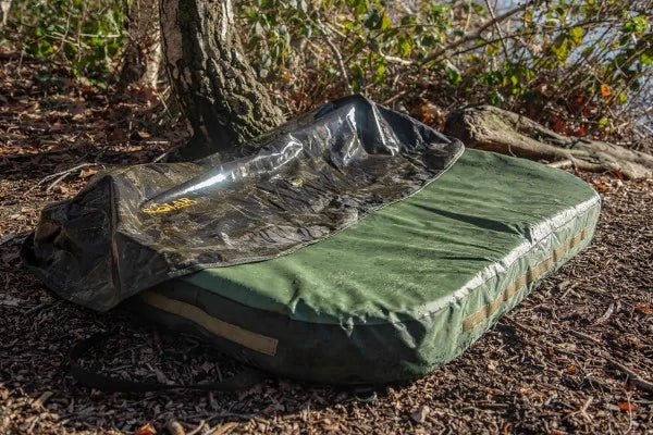 solar-undercover-camo-foldable-unhooking-mat_17fd1e25-bed3-4aee-9bed-66eb7c108142.webp