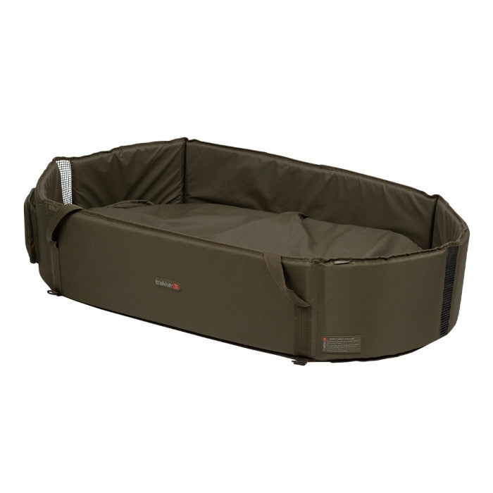 trakker-sanctuary_deluxe_oval_crib_3.jpg